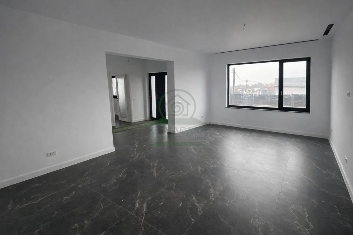 Casa 4 camere Holboca Dancu /CANALIZARE/ ASFALT - foto 2
