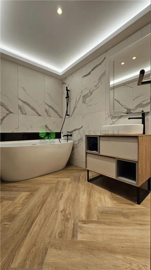 APARTAMENT 2 CAMERE CENTRUL CIVIC , BLOC NOU , ETAJ 1 , LOC PARCARE - foto 3