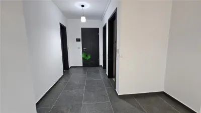 APARTAMENT 2 CAMERE CENTRUL CIVIC , BLOC NOU , ETAJ 1 , LOC PARCARE - foto 10