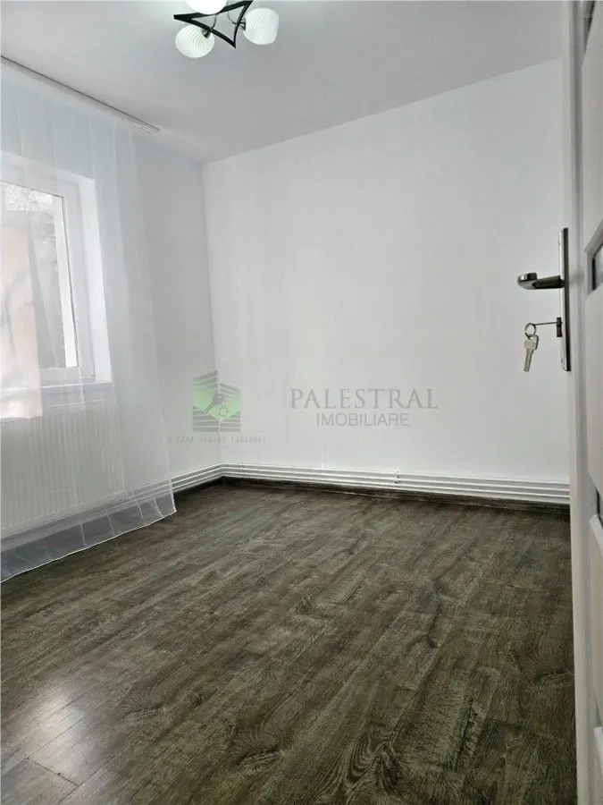 APARTAMENT 2 CAMERE MIRCEA CEL BATRAN - foto 2