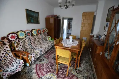 2 CAMERE ASTRA , JUDETEAN - foto 2