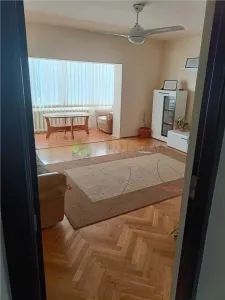 Apartament 3 camere Zizinului,zona Judetean,155000 Euro - foto 2