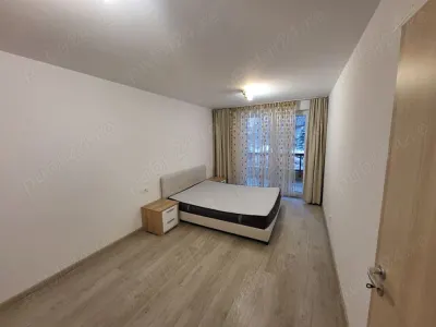 3 camere lux Urban Plaza - foto 1