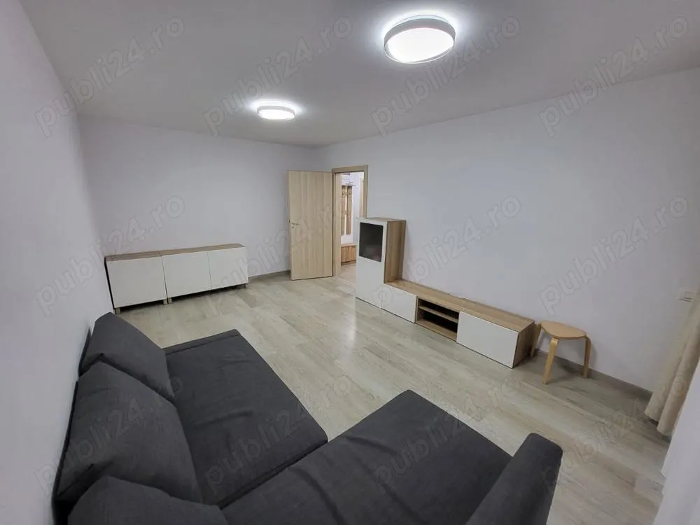 3 camere lux Urban Plaza - foto 3