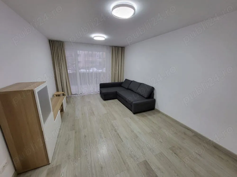 3 camere lux Urban Plaza - foto 5