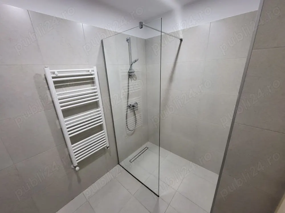 3 camere lux Urban Plaza - foto 8