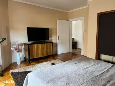 APARTAMENT 3 CAMERE CENTRUL ISTORIC 265000 Euro - foto 11