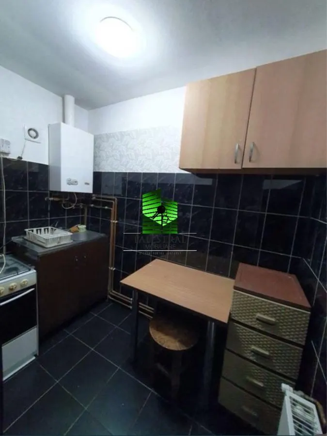 Garsoniera decomandata Racadau ,bl vila, 67000 Euro - foto 3
