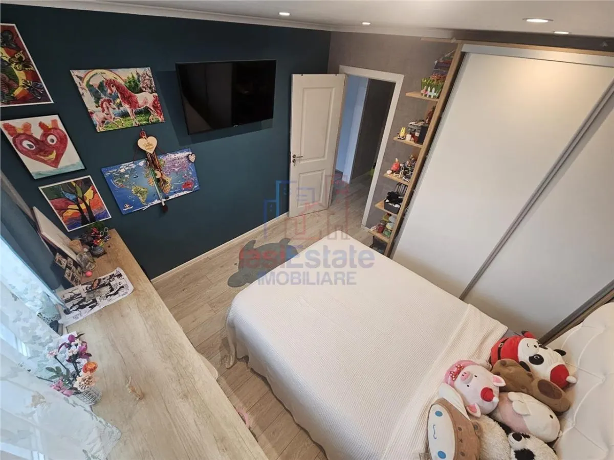 Apartament 3 camere Tatarasi - foto 5