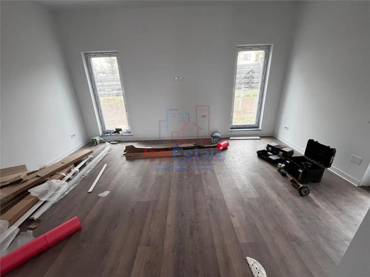 Casa parter 4 camere 2 bai Terasa Beci in zona Valea Adanca - foto 6