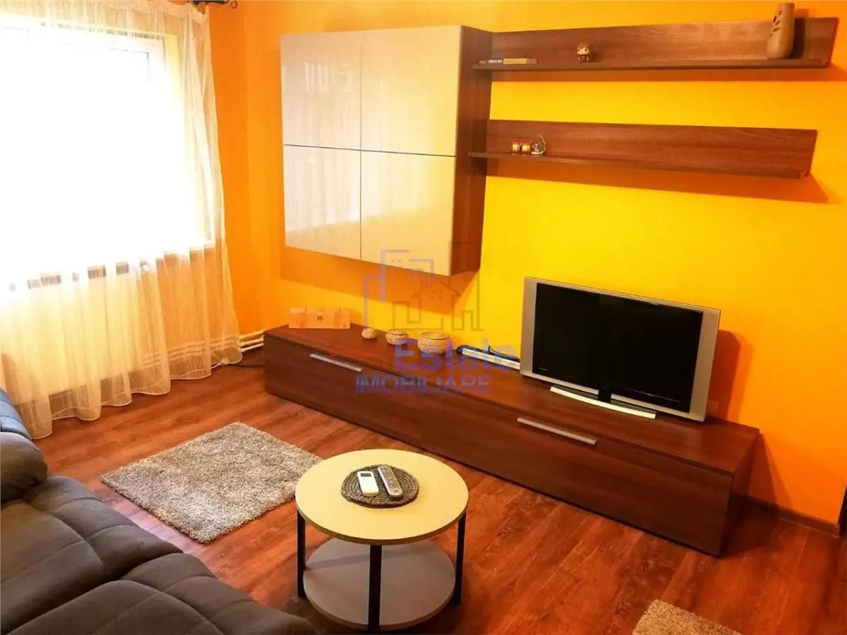 Apartament 3 camere Podu Ros - foto 1