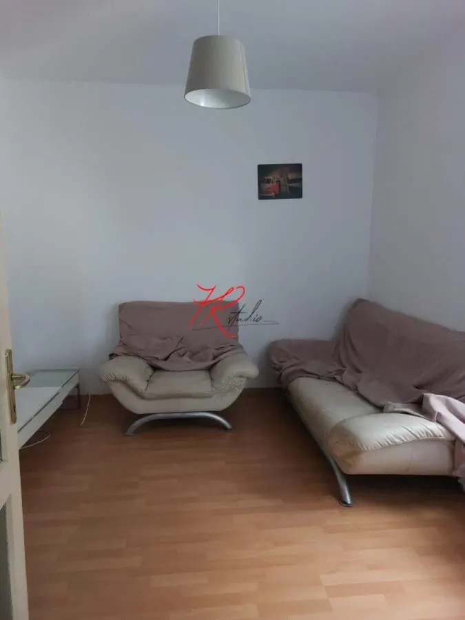 Vanzare apartament 2 camere Floreasca cu centrala si boxa - foto 1