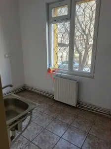 Vanzare apartament 2 camere Floreasca cu centrala si boxa - foto 6