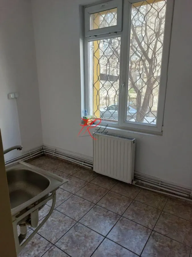 Vanzare apartament 2 camere Floreasca cu centrala si boxa - foto 6