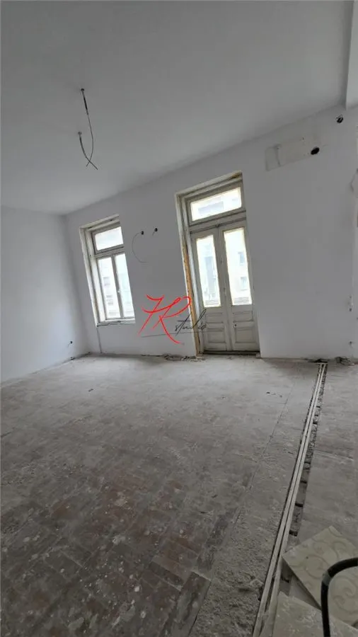 Vanzare bloc ultracentral pentru investitie - foto 6
