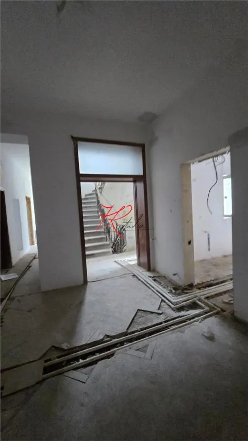 Vanzare bloc ultracentral pentru investitie - foto 7