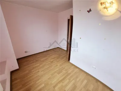Apartament cu 2 camere de vanzare - foto 7