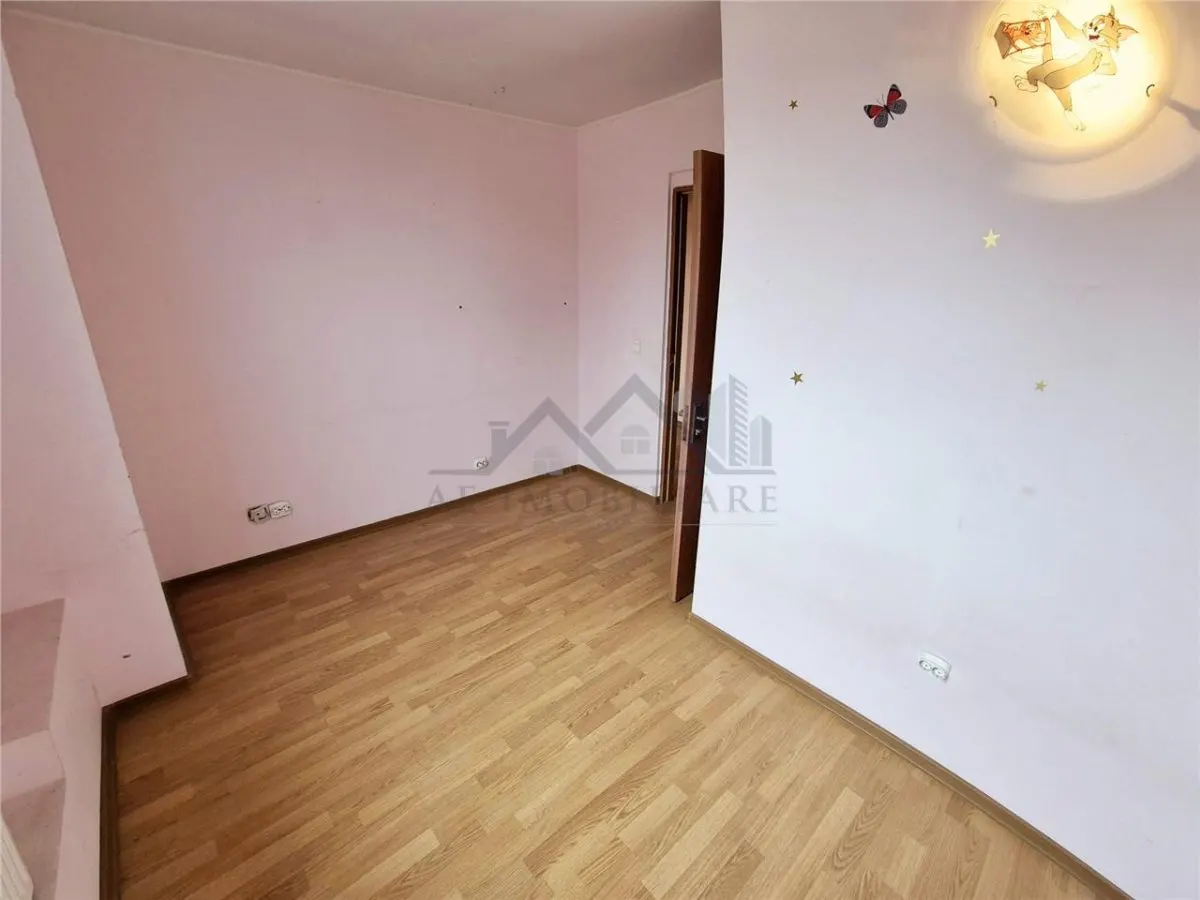 Apartament cu 2 camere de vanzare - foto 7