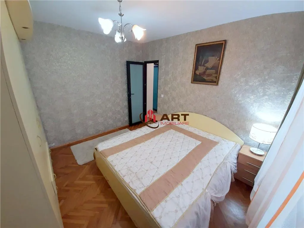 3 camere, 70 mp, decomandat, mobilat modern, garaj, in Andrei Muresanu - foto 5