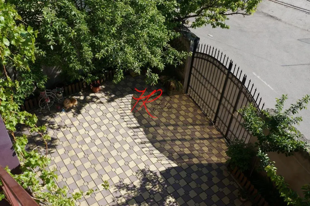 Vanzare vila cu spati comerciale si apartamente, ideal afacere - foto 5