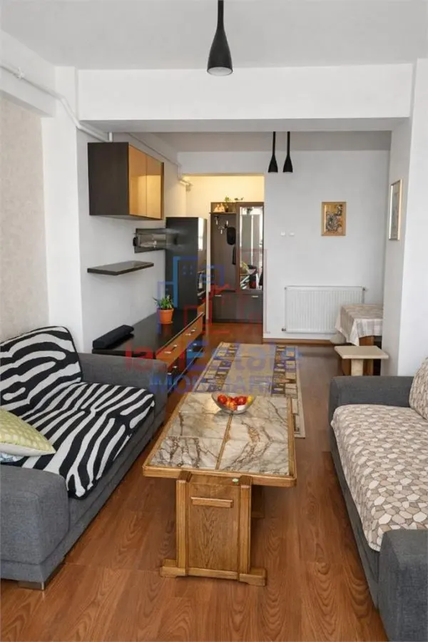 Apartament cu 2 camere complet utilat si mobilat - foto 3