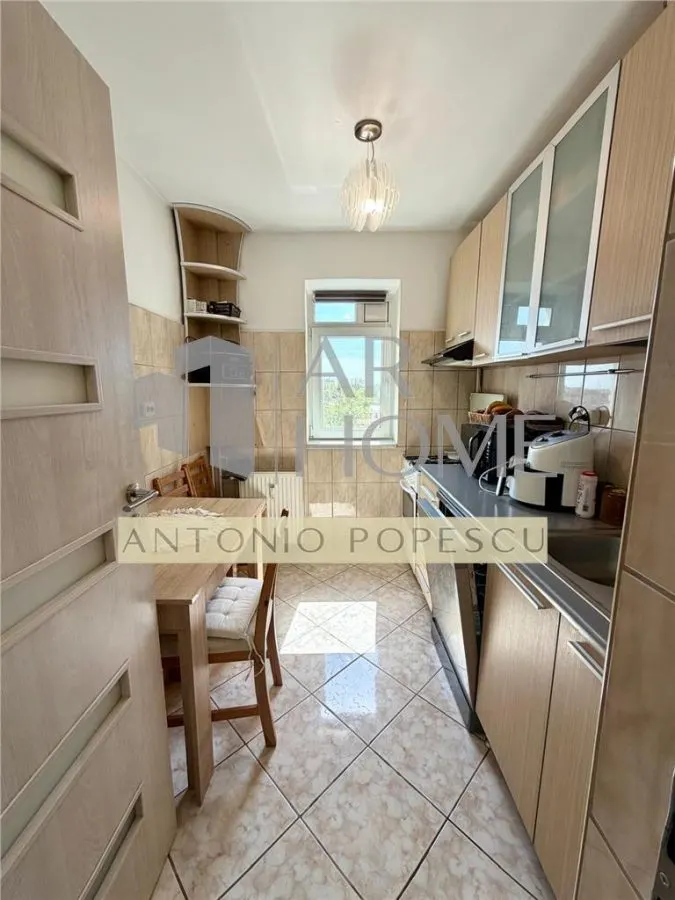 Apartament 3 camere, renovat, in Ploiesti, zona Republicii. - foto 4