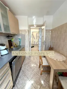 Apartament 3 camere, renovat, in Ploiesti, zona Republicii. - foto 5