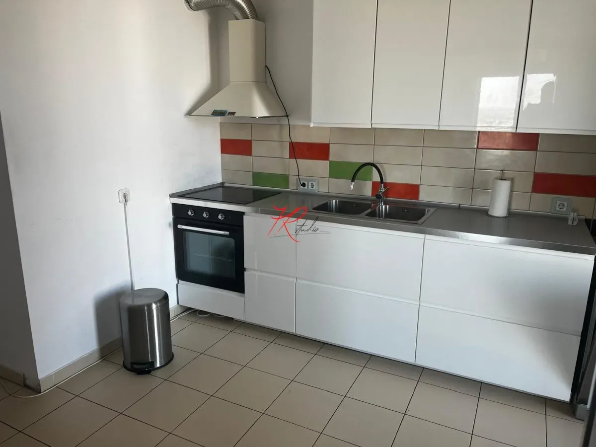 Inchiriere apartament 3 camere Vacaresti - foto 7