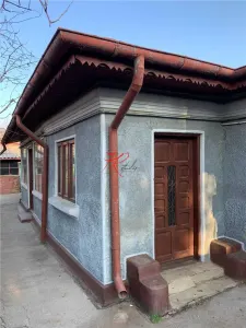 Vanzare casa batraneasca din caramida, Colentina - foto 2