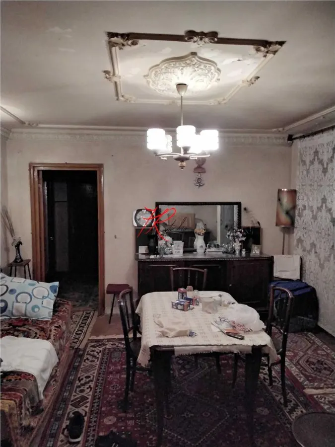 Vanzare apartament 3 camere Tei/ Masina de Paine - foto 1
