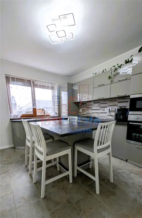 Vila 4 camere Premium Miroslava - Terasa panoramica - foto 3