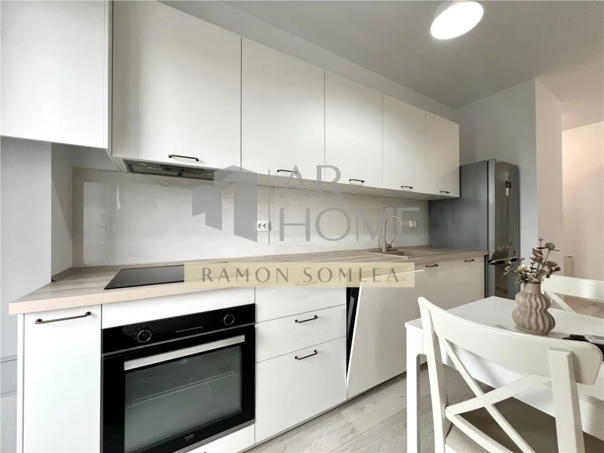 Garsoniera , de lux, parcare, zona Vest Ploiesti - foto 1