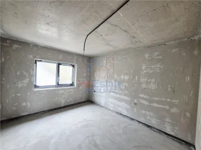 Casa de vanzare cu priveliste frumoasa - foto 5