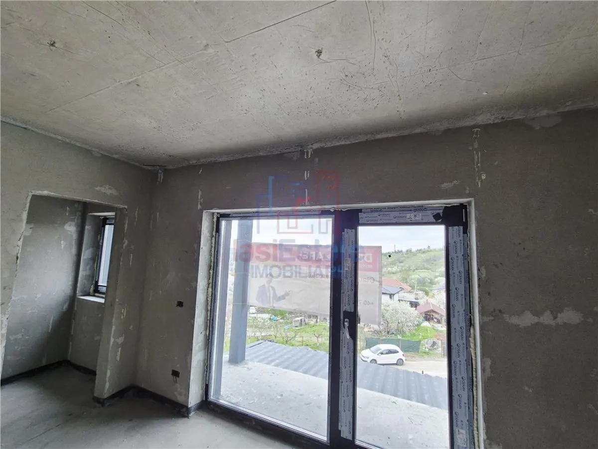 Casa de vanzare cu priveliste frumoasa - foto 8