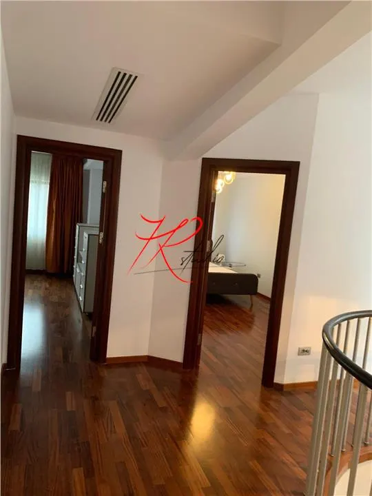 Vanzare apartament 3 camere, lux, Laguna residence - foto 15