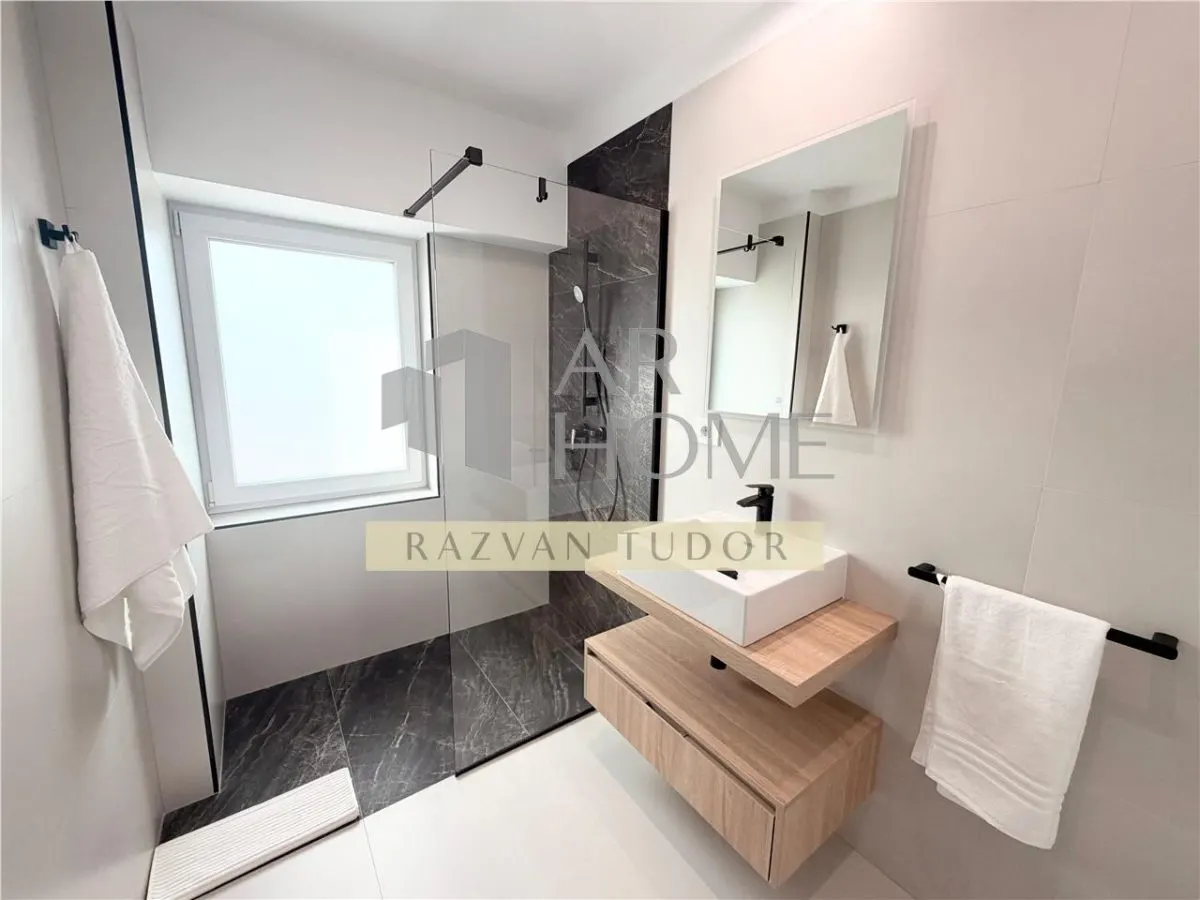 Apartament 2 camere, loc de parcare , Ploiesti, ultracentral - foto 6