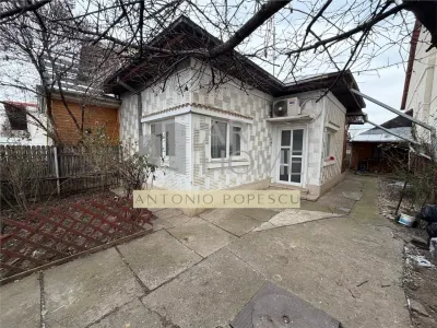 Casa, anexe si teren, in Ploiesti, zona Lupeni. - Ploiesti