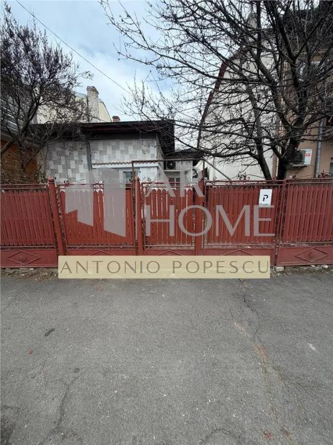 Casa, anexe si teren, in Ploiesti, zona Lupeni. - foto 13