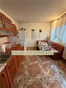 Casa, anexe si teren, in Ploiesti, zona Lupeni. - foto 7