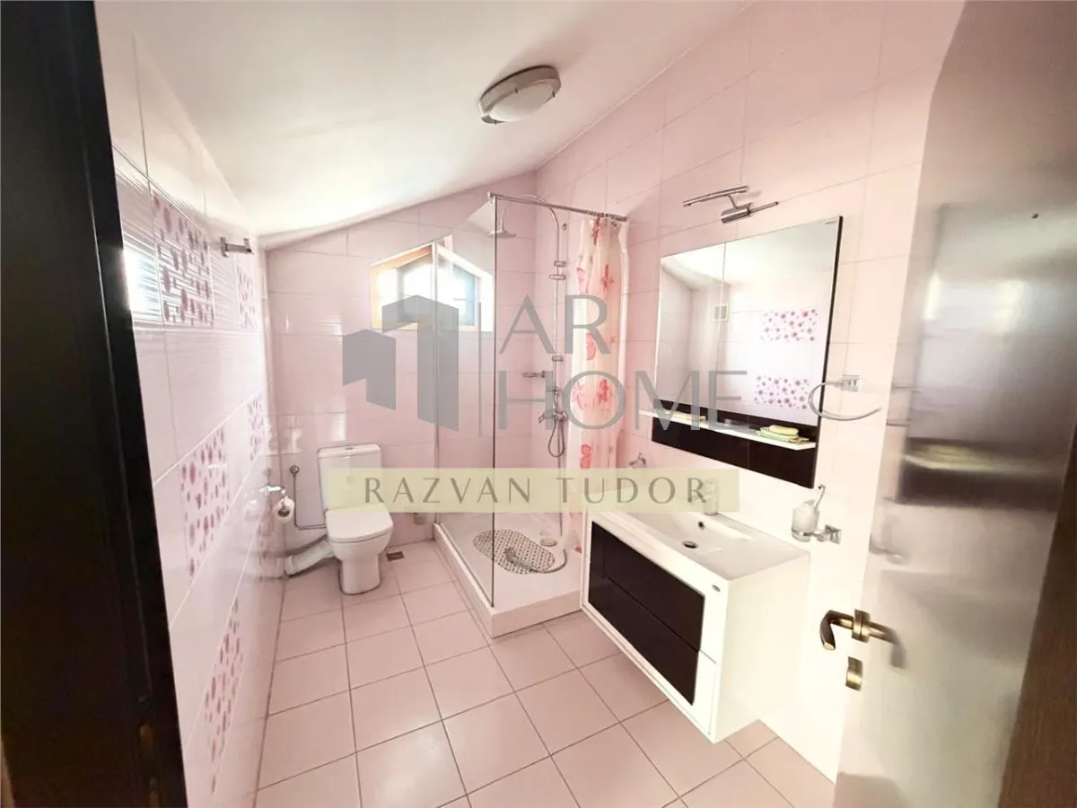 Casa 6 camere + mansarda , cu garaj , beci , Ploiesti , central - foto 11