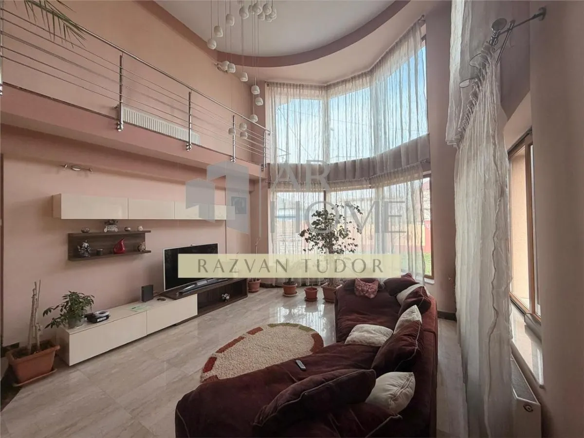 Casa 6 camere + mansarda , cu garaj , beci , Ploiesti , central - foto 5