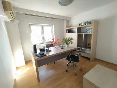 Vanzare apartament 4 camere mosilor - foto 3
