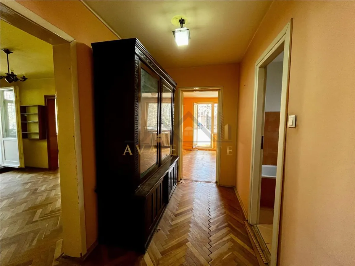 Apartament 4 camere | 99 mp | - Zona Punctele Cardinale - foto 12