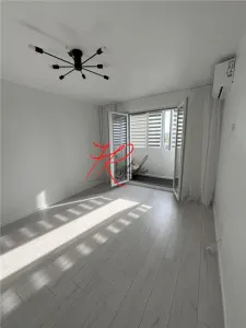 Vanzare apartament 2 camere complet renovat - foto 2