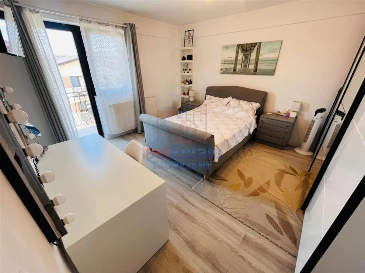 Apartament cu o camera decomandat - foto 1