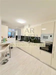 Apartament 3 camere, parcare proprie, Ploiesti, Cartier Albert. - foto 18