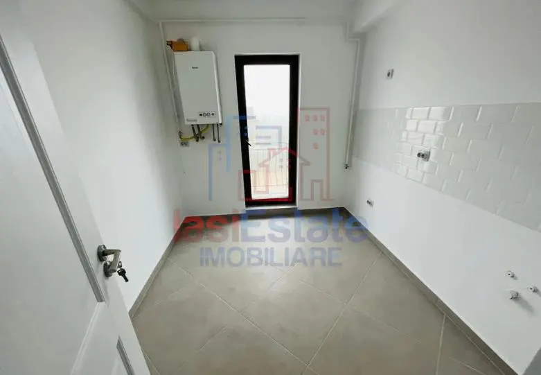 Apartament cu 2 camere decomandat, zona Capat Cug - foto 4