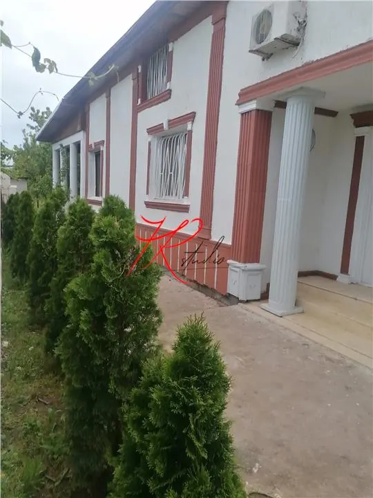 Vanzare vila 9 camere ,curte mare 1000 mp - foto 5