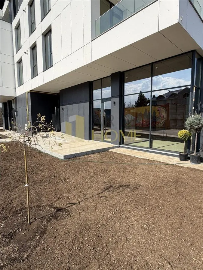 Spatiu comercial parter de bloc, Ploiesti, Albert. - foto 2