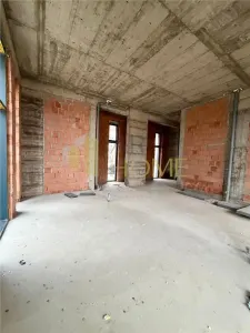 Spatiu comercial parter de bloc, Ploiesti, Albert. - foto 11